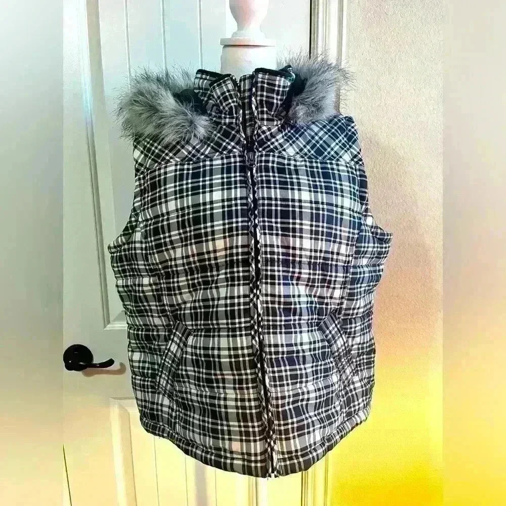 Cato plaid best with fur hood